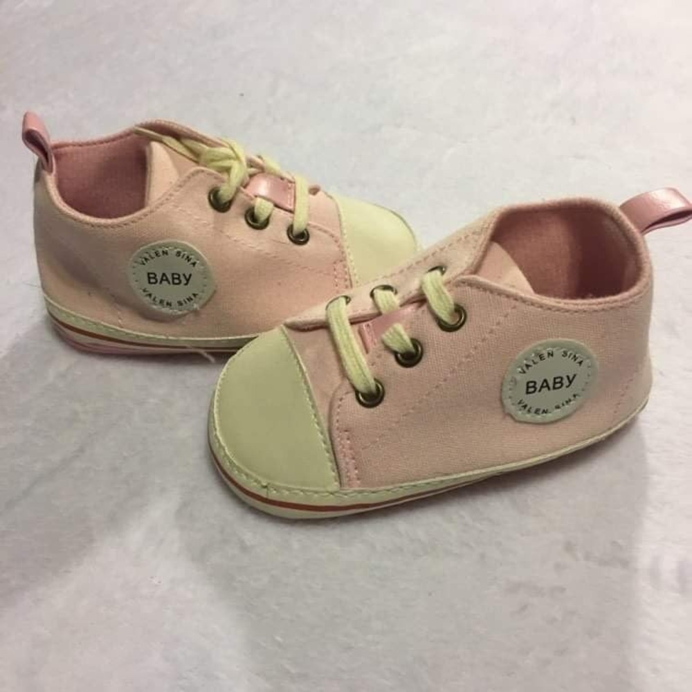 Valen Sina Sneakers Baby 9-12m Pink New Soft Sole Canvas Lace Up Crib Shoes